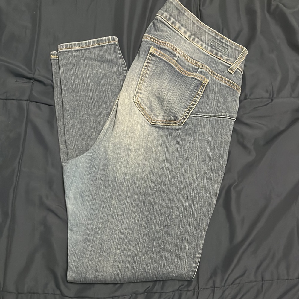 Torrid Bombshell skinny jeans